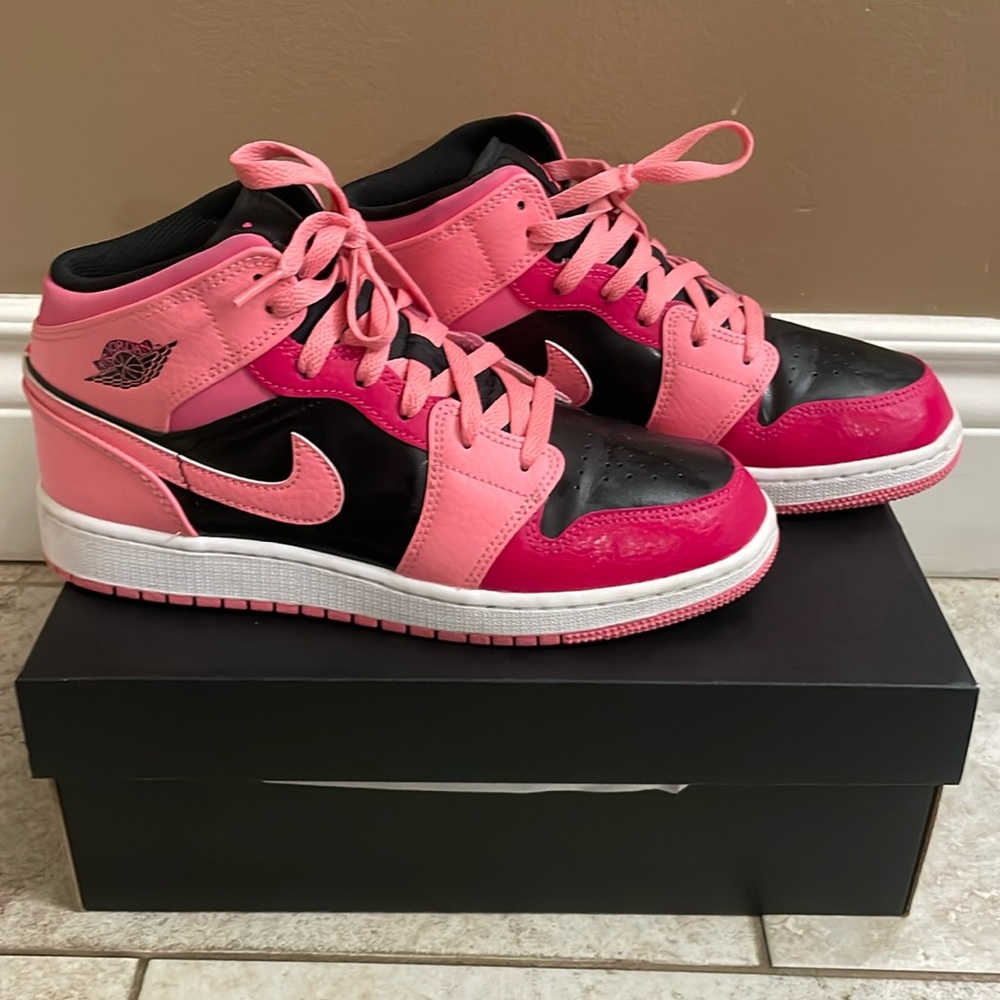 Nike